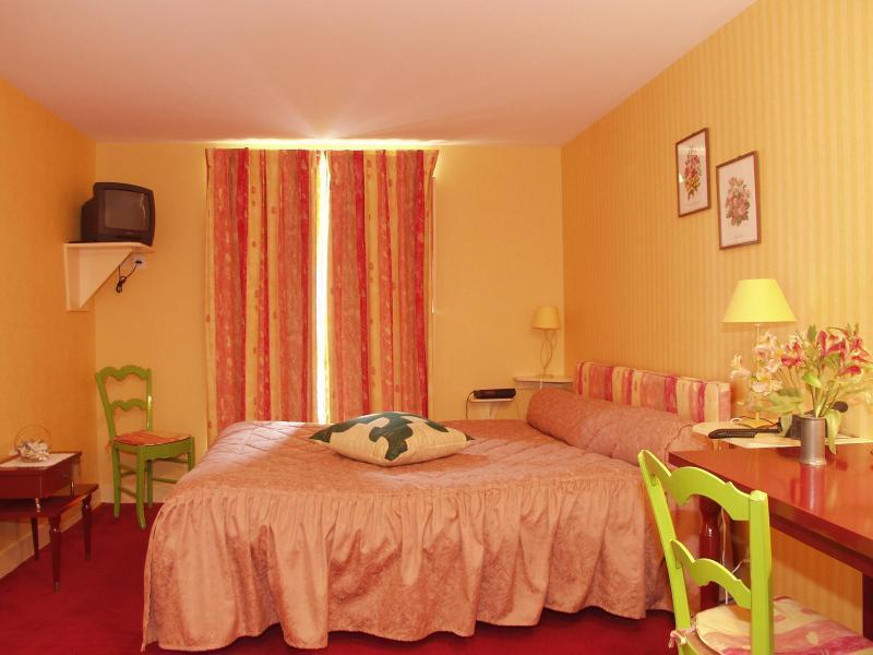 Logis O En Couleur Oucques-la-Nouvelle