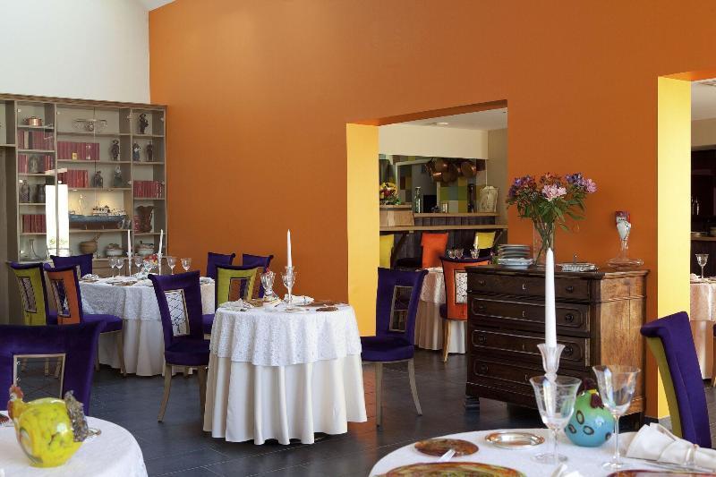 Logis O En Couleur 3* Oucques-la-Nouvelle