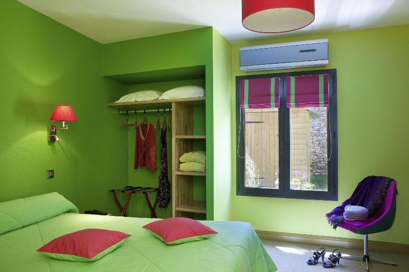 Logis O En Couleur Hotel Oucques-la-Nouvelle