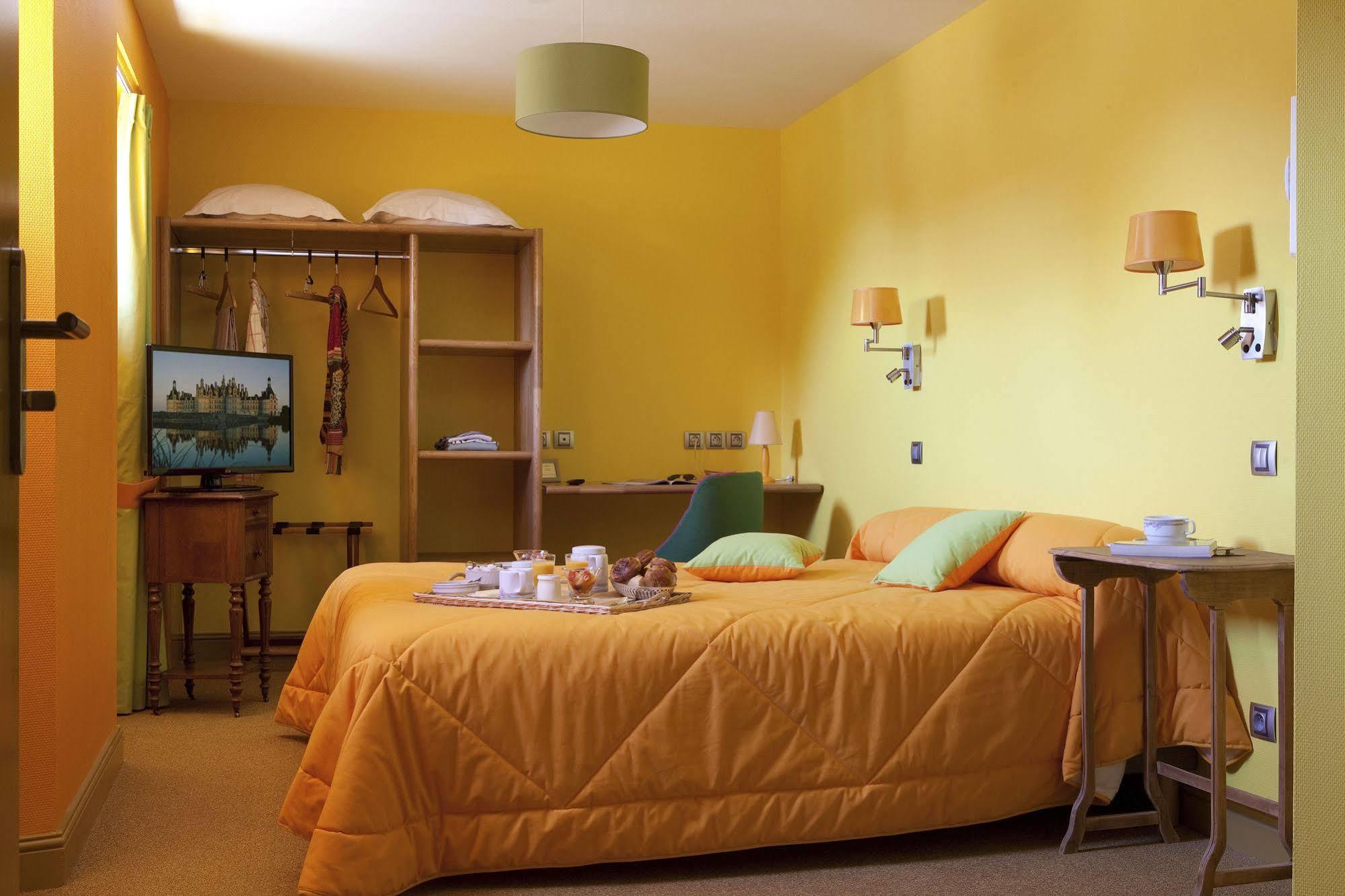 Logis O En Couleur 3* Oucques-la-Nouvelle